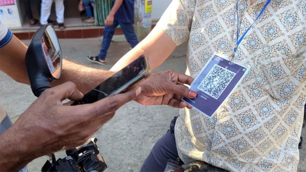 লাইসেন্স ছাড়া ফুয়েল নেই, নীলফামারীতে আবেদনের ঢল