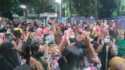 ছাত্ররাজনীতি বন্ধের দাবিতে উত্তাল তিতুমীর কলেজ