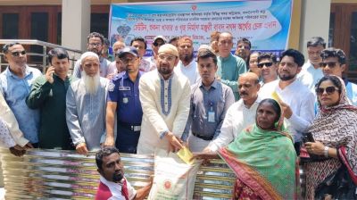দিনাজপুরে দুর্যোগে ক্ষতিগ্রস্ত ৭৪ পরিবারে ত্রাণ বিতরণ