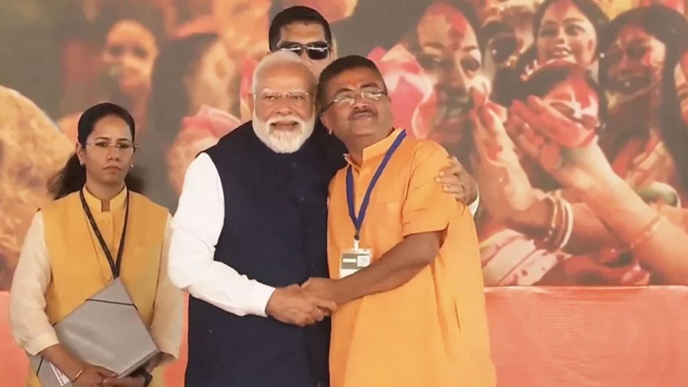 পশ্চিমবঙ্গের মুখ্যমন্ত্রী হিসেবে শপথ নিলেন শুভেন্দু, সঙ্গে ৫ মন্ত্রীও