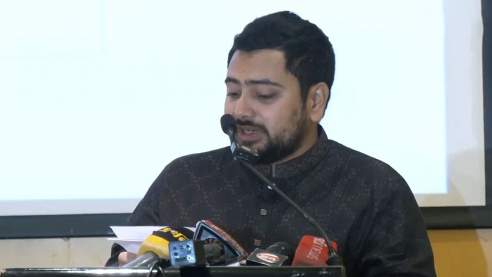 গণভোটের রায় বাস্তবায়ন ও জুলাই সনদের সঙ্গে সরকার ছলচাতুরি করছে: নাহিদ ইসলাম