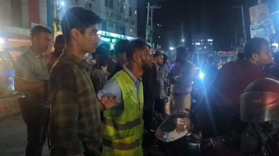 লক্ষ্মীপুরে সড়কে চাঁদাবাজির অভিযোগে যুবক আটক