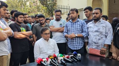 জাবিতে ধর্ষণচেষ্টা: অভিযুক্ত এখনো ধরাছোঁয়ার বাইরে, উপাচার্য চাইলেন সময়