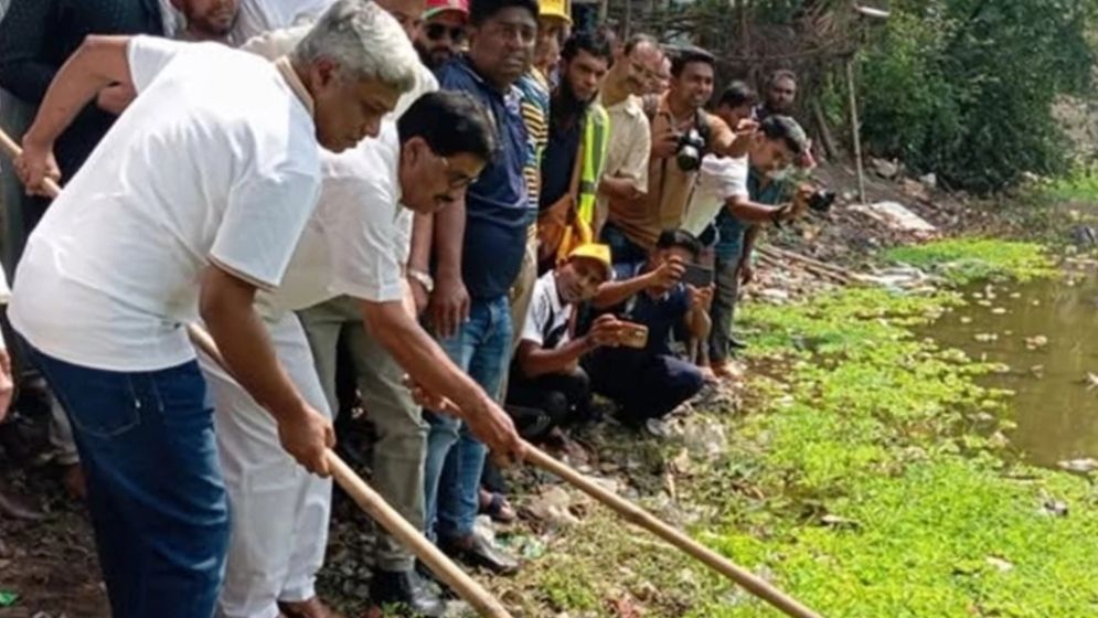 ডেঙ্গু-চিকুনগুনিয়া রোধে বাড়ি ও আশপাশ পরিষ্কার রাখার আহ্বান জ্বালানি প্রতিমন্ত্রীর