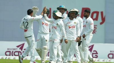 ২৩২ রানেই থামল পাকিস্তান, লিড নিল বাংলাদেশ