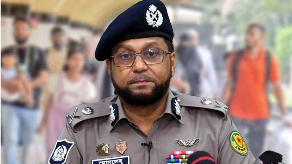 ঈদযাত্রায় হয়রানি প্রতিরোধে বিশেষ মোবাইল টিম মোতায়েন: ডিএমপি কমিশনার