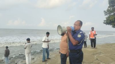 কুয়াকাটায় বাড়তে শুরু করেছে পর্যটক সমাগম