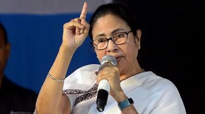 মমতার বিরুদ্ধে রাষ্ট্রদ্রোহ মামলার আবেদন