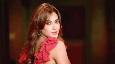 বাসায় দুর্ধর্ষ চুরির ঘটনায় ক্ষোভ ঝেড়ে যা বললেন ববি