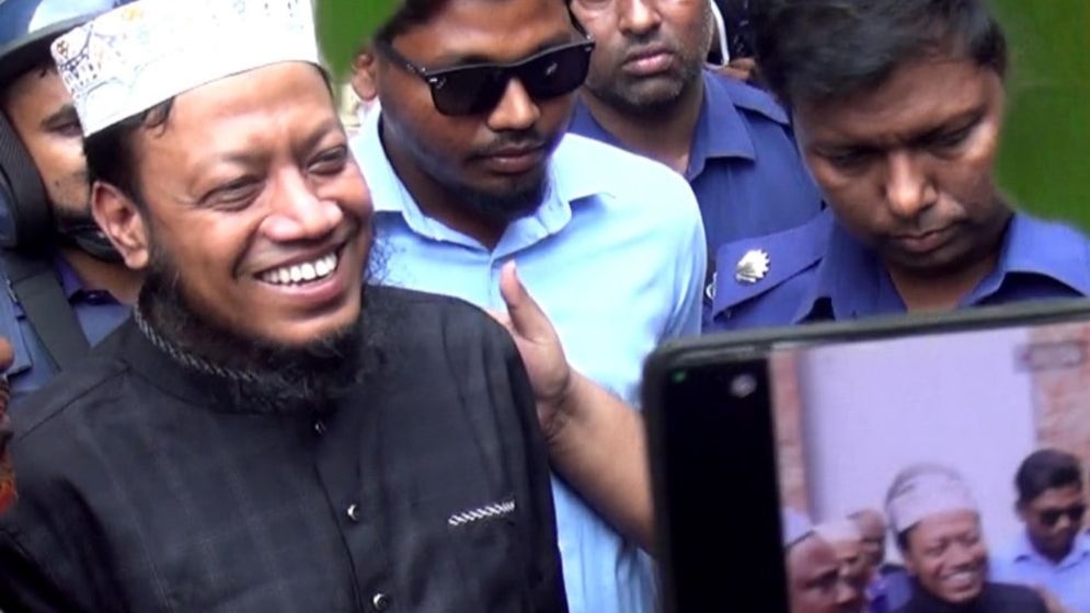 মানহানির মামলায় স্থায়ী জামিন পেলেন এমপি আমির হামজা