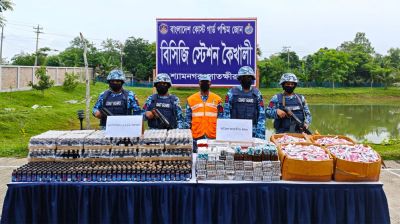 সাতক্ষীরায় ৩৩ লাখ টাকার ফেন্সিডিল ও ভারতীয় ঔষধ জব্দ