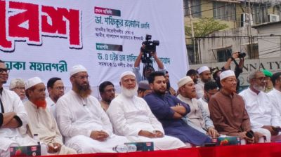 বিচার নিশ্চিত না করলে সরকার ৫ বছর টিকতে পারবে না: নাহিদ ইসলাম