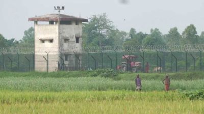 থামছেই না পুশইন, দিনাজপুরে আটক ৪