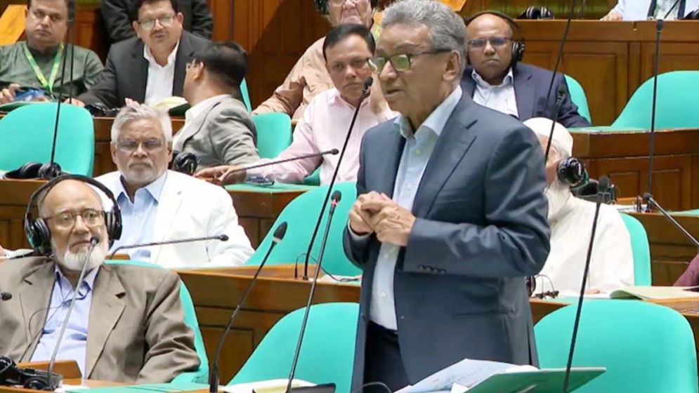 ব্যাংক রেজুলেশন আইনের বিতর্কিত ১৮(ক) ধারা বাতিলের ঘোষণা অর্থমন্ত্রীর