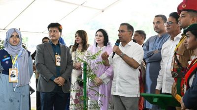 নবাগত শিশুকে স্বাগত জানিয়ে গাছ লাগানোর আহ্বান প্রধানমন্ত্রীর