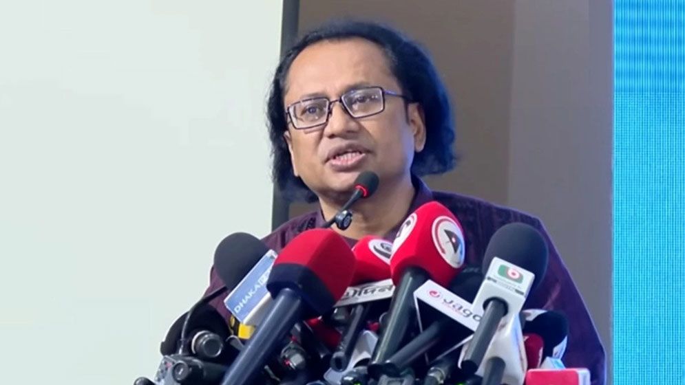 অন্তর্বর্তী সরকারসহ সব দুর্নীতির তদন্ত হওয়া উচিত: তথ্য উপদেষ্টা