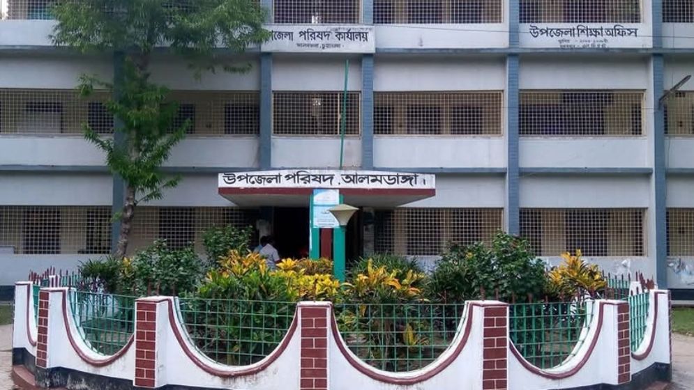 চুয়াডাঙ্গায় উন্মুক্ত দরপত্র ছাড়াই ১৮ প্রকল্পের কার্যাদেশ, এডিপি বাস্তবায়ন নিয়ে বিতর্ক