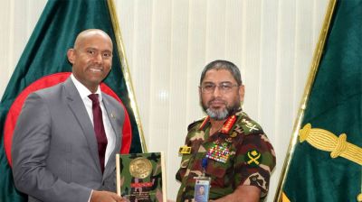 প্রতিরক্ষা সহযোগিতা জোরদারে বাংলাদেশ-কানাডার আলোচনা