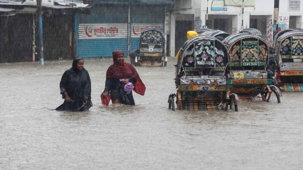 বন্যা ও বৈরী আবহাওয়ায় চট্টগ্রাম বোর্ডের বুধবারের এইচএসসি পরীক্ষা স্থগিত