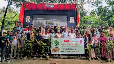 জবিতে বসুন্ধরা টিস্যু-শুভসংঘের বৃক্ষরোপণ কর্মসূচি