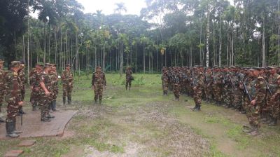 গ্রীষ্মকালীন প্রশিক্ষণ পরিদর্শন করলেন সেনাপ্রধান