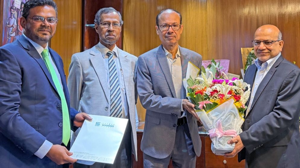 বিএসইসির নবনিযুক্ত চেয়ারম্যান মাসুদ খানকে শুভেচ্ছা জানালেন এসবিজির চেয়ারম্যান