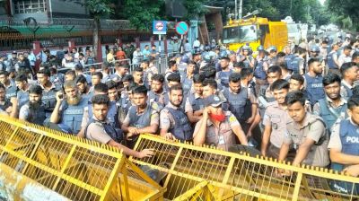 শিক্ষামন্ত্রীর পদত্যাগ দাবি থেকে সরে, ৬ দফা শিক্ষার্থীদের