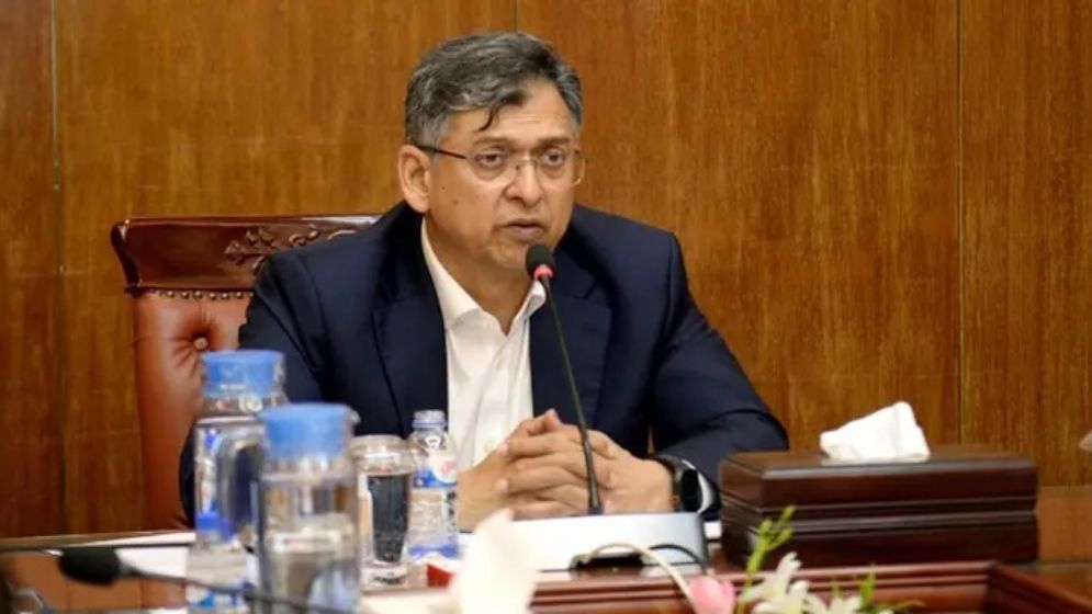 আমিরাত থেকে বেনজিরকে দেশে ফেরানো নিয়ে যা বললেন স্বরাষ্ট্রমন্ত্রী