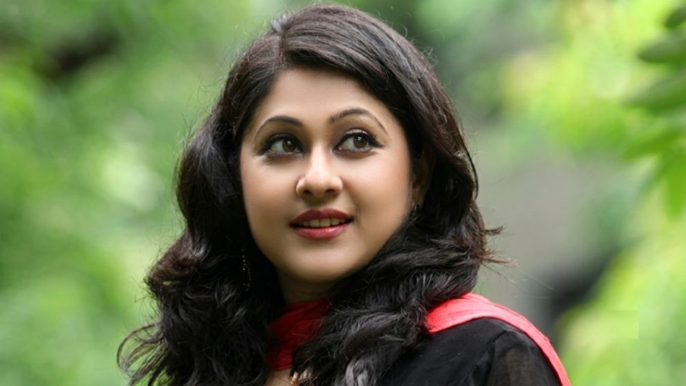 দীর্ঘ বিরতির পর আবার চেনা ভুবনে ফিরছেন সুমাইয়া শিমু