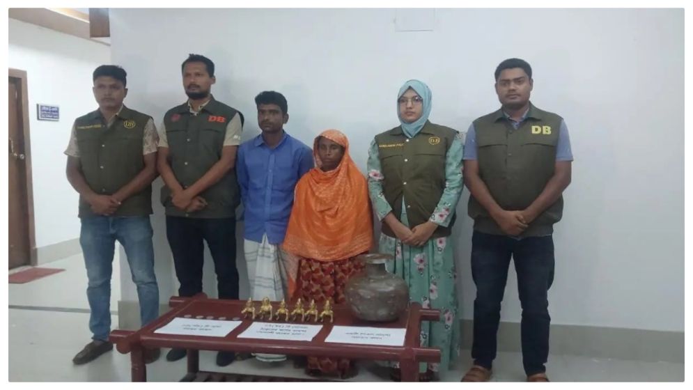 ঠাকুরগাঁওয়ে সোনার মূর্তি বিক্রির প্রতারণায় ভাই-বোন গ্রেপ্তার