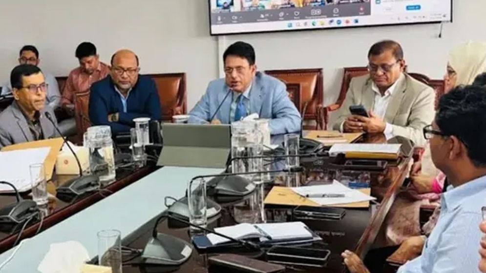 শিক্ষকদের বদলির তদবিরের ভিড়ে অফিসে ঢুকতে পারি না: শিক্ষামন্ত্রী