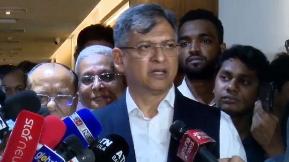 জাতীয় সংকটে রাষ্ট্রপতির ভূমিকা প্রশংসার দাবিদার: স্বরাষ্ট্রমন্ত্রী