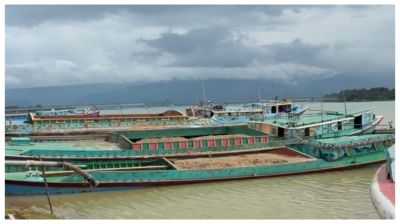 সুনামগঞ্জে চাঁদাবাজির প্রতিবাদে নৌ পরিবহন ধর্মঘট, স্থবির পাথর-কয়লা পরিবহন