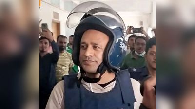দুই মামলায় জামিন পেলেন ব্যারিস্টার সুমন