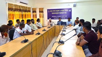 মৎস্য সম্পদ সংরক্ষণে চাঁদপুরে কোস্ট গার্ডের জনসচেতনতামূলক সভা