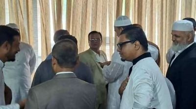 রাষ্ট্রপতি প্রার্থীর মনোনয়নপত্র দাখিল করতে ইসিতে ১১ দলীয় জোট