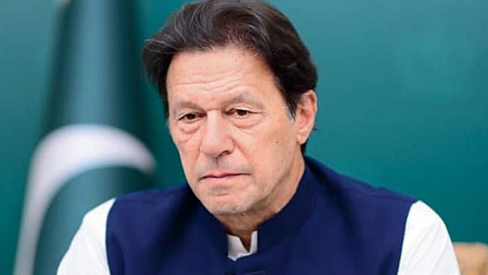 ইমরান খানের সঙ্গে দেখা করতে না দিলে ২০ লাখ লোক নিয়ে রাস্তায় নামবেন আফ্রিদি