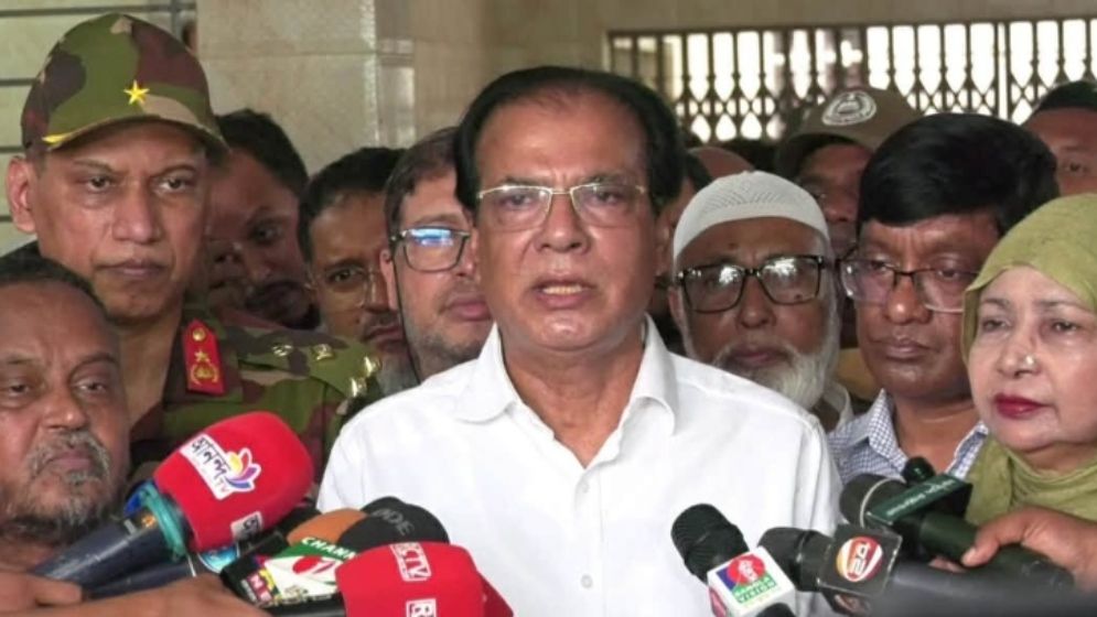 রংপুর মেডিকেল কলেজ হাসপাতালে অচিরেই পরিবর্তন দৃশ্যমান হবে: ত্রাণমন্ত্রী