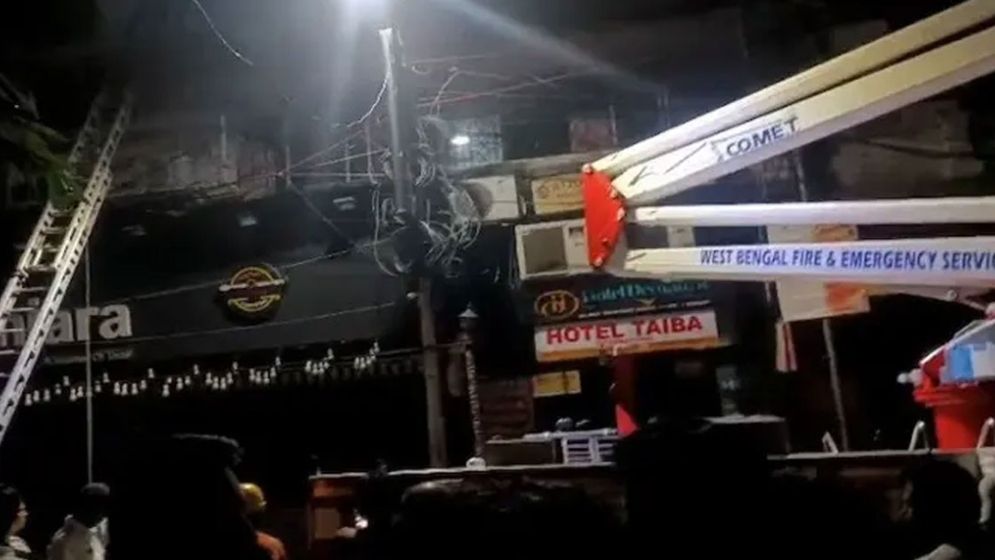 কলকাতায় অগ্নিকাণ্ড: বাংলাদেশিদের জন্য হেল্পলাইন চালু