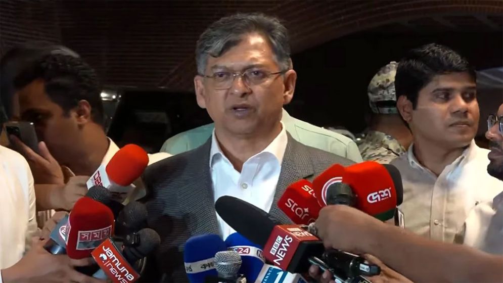 সংসদ সদস্যরা নিজ দলের সিদ্ধান্ত অনুযায়ী ভোট দেবেন: স্বরাষ্ট্রমন্ত্রী