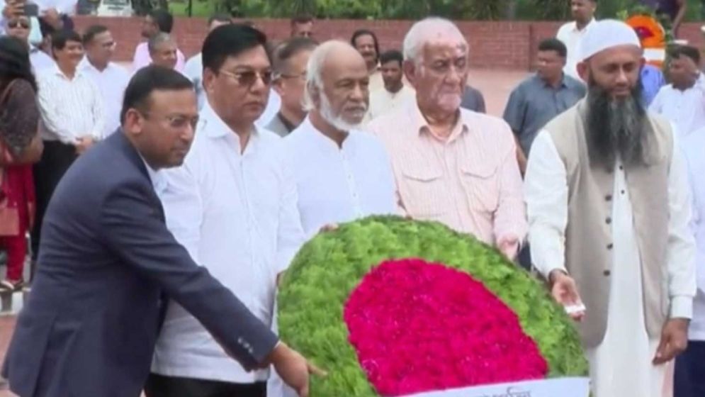 জাতীয় স্মৃতিসৌধে শহীদদের প্রতি নবনিযুক্ত মন্ত্রী-প্রতিমন্ত্রীদের শ্রদ্ধা