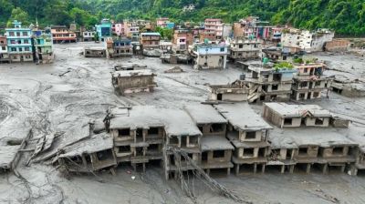 কাদার নিচে লাশের সারি, নেপালে ভয়াবহ বন্যায় নিহত প্রায় ৪৬৯