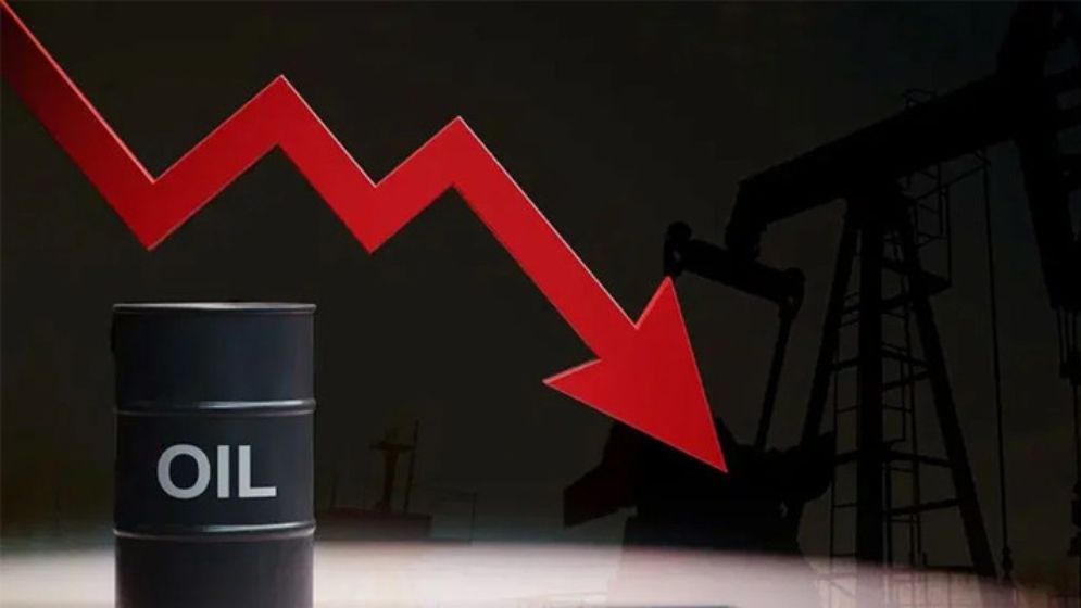 বিশ্ববাজারে জ্বালানি তেলের দাম কমছেই