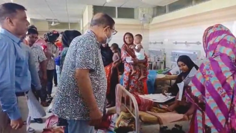 হবিগঞ্জ ২৫০ শয্যা হাসপাতালে আকস্মিক পরিদর্শনে স্বাস্থ্যমন্ত্রী