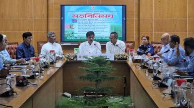 সারের সংকট কোথায়? কৃষিমন্ত্রীর কড়া হুঁশিয়ারি, বেশি দামে বিক্রি করলেই ব্যবস্থা