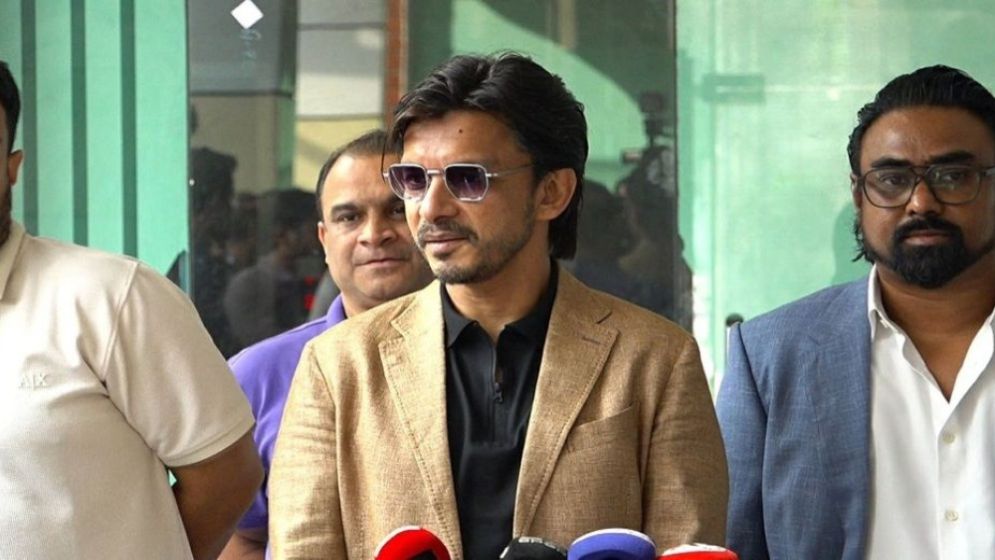 নামকাওয়াস্তে টুর্নামেন্ট না করে বিপিএল সুন্দরভাবে করাই উত্তম: ইশতিয়াক সাদেক