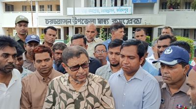 ফরিদপুরে উপজেলা স্বাস্থ্য কমপ্লেক্সে আকস্মিক পরিদর্শনে স্বাস্থ্যমন্ত্রী