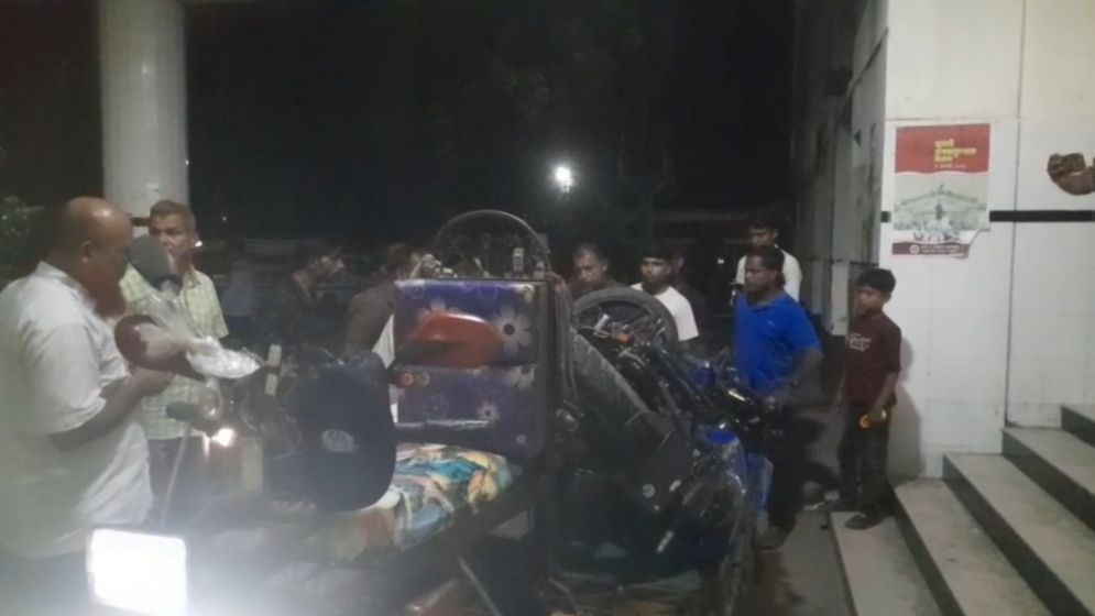 ফরিদপুরে বাসের ধাক্কায় মোটরসাইকেলের ৩ আরোহী নিহত