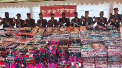 কাভার্ড ভ্যান খুলতেই বের হলো ৩ কোটি ৫৮ লাখ টাকার ভারতীয় শাড়ি