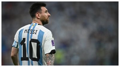 আন্তর্জাতিক ফুটবল থেকে অবসরের ঘোষণা মেসির
